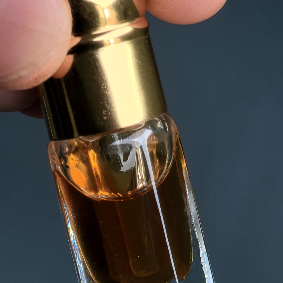 Natural Pure Agarwood Essentia - Sandalwood Perfume Oil ulasan dan harga